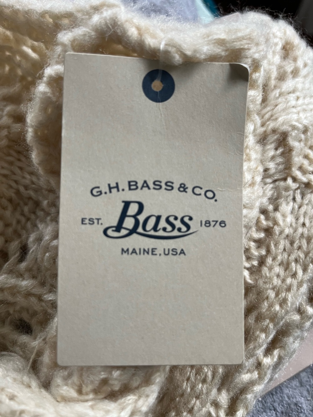 Bass Cream Cable Knit Infinity Scarf - Picture 7 of 8